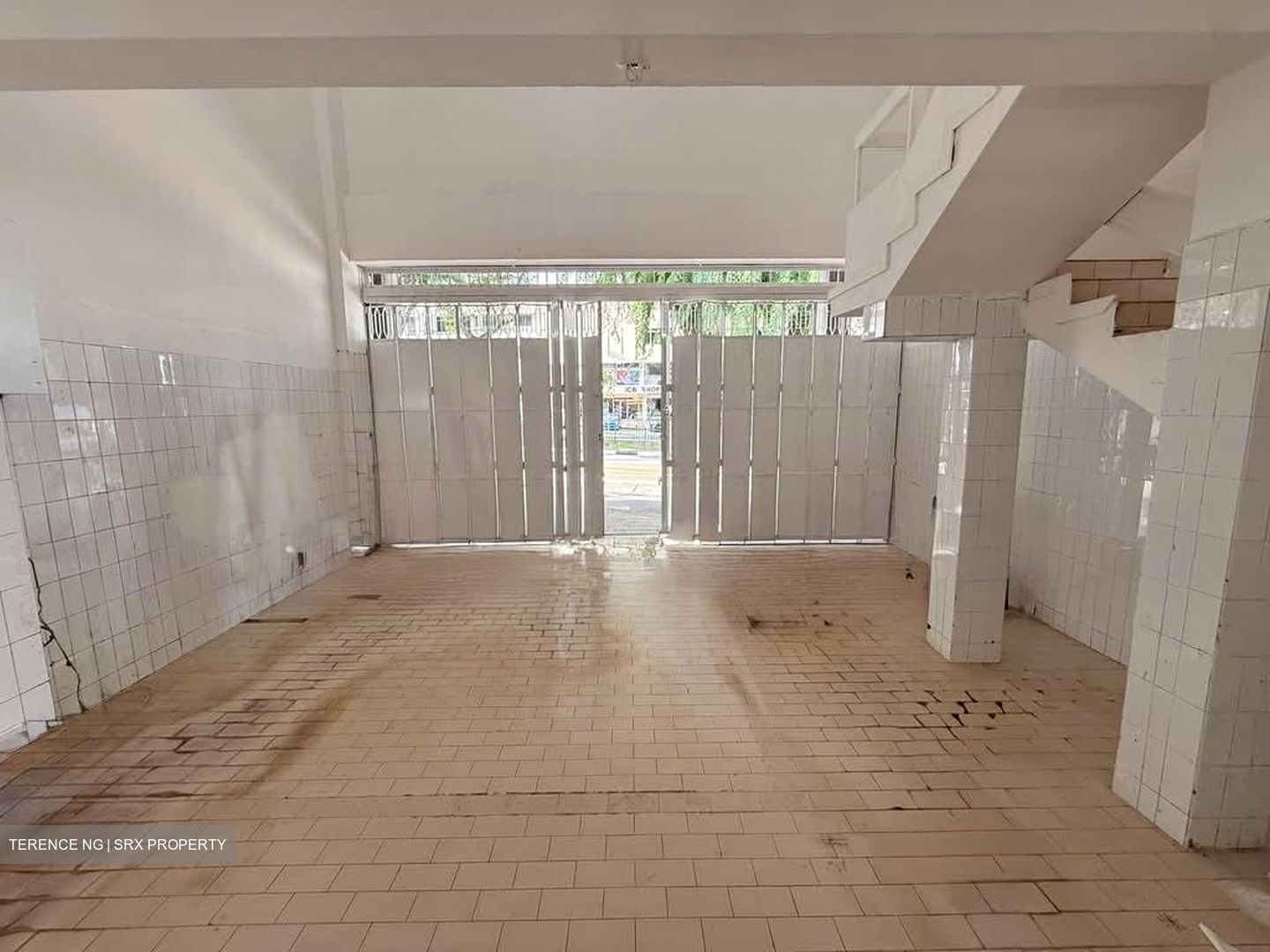 Yio Chu Kang Road (D19), Shop House #605344881